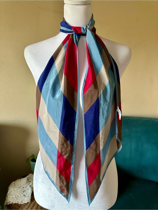 Veresa by Vera Accessories - Vintage 70s/80s Veresa By Vera Neumann Signed Ladies Scarf Blue Red Grey Japan